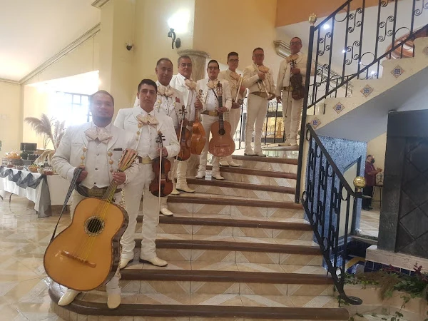Mariachi Los Caporales De Querétaro