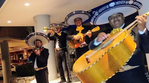 Mariachis en tulum